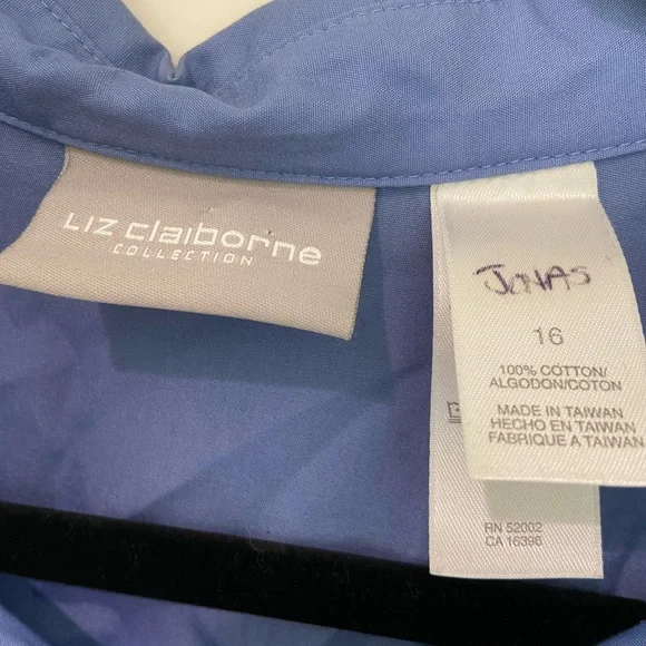 Liz Claiborne Blue Button Down - Picture 2 of 5